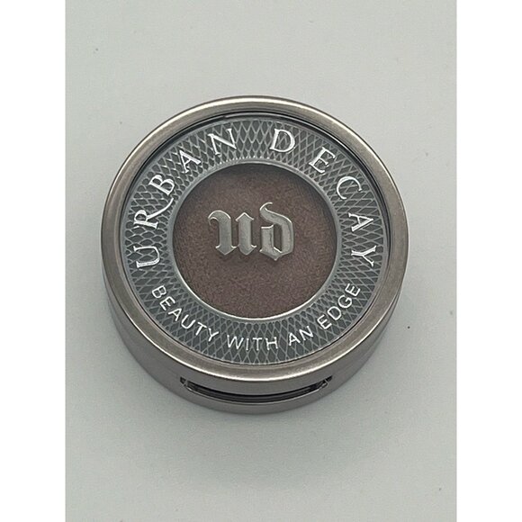 Urban Decay TOASTED Eyeshadow JTT40W Eyeshadow Net Wt. 0.05 oz - Picture 1 of 3